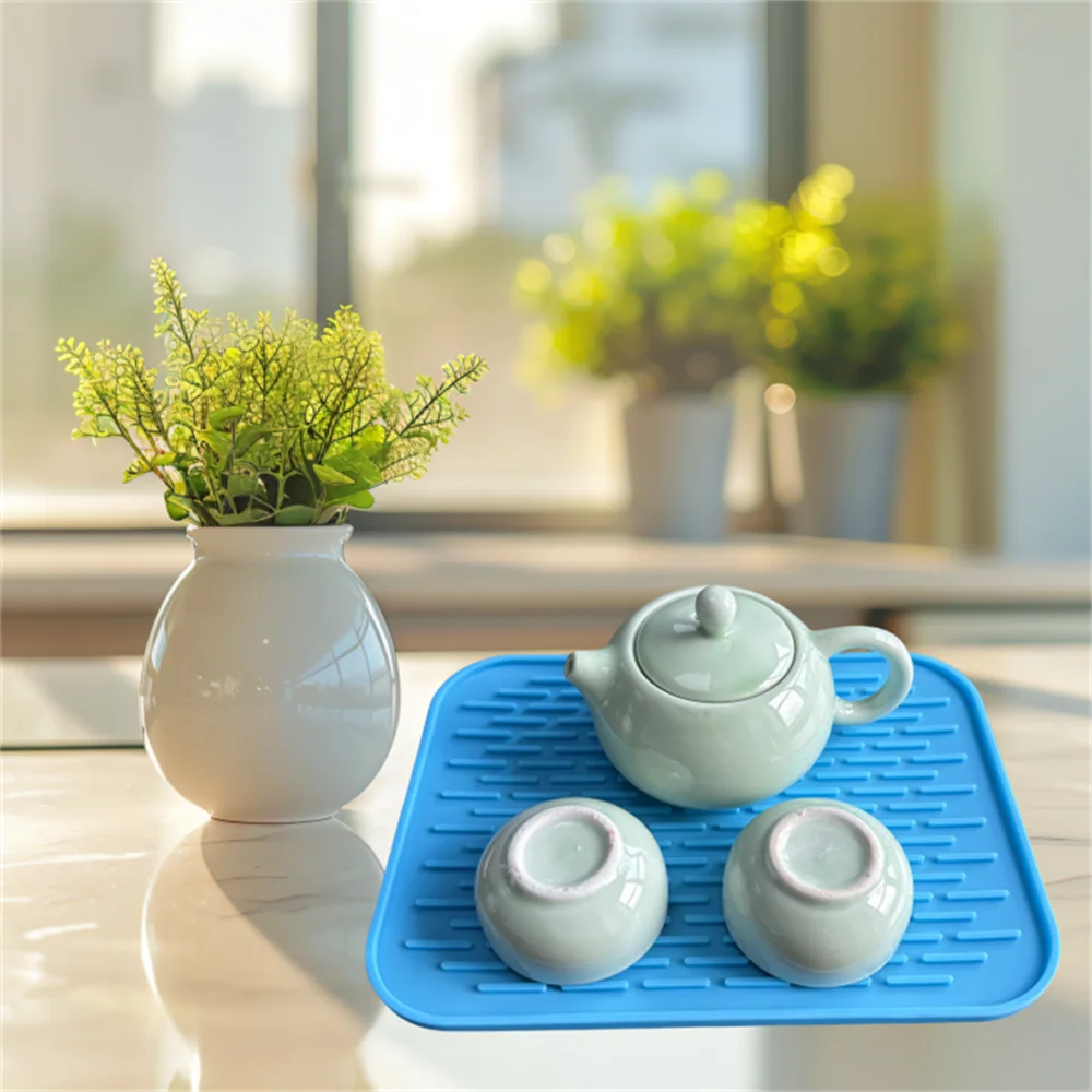 Silicone Heat-Resistant Kitchen Mat & Trivet